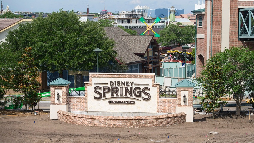 Disney-Springs-Marquee-Sign
